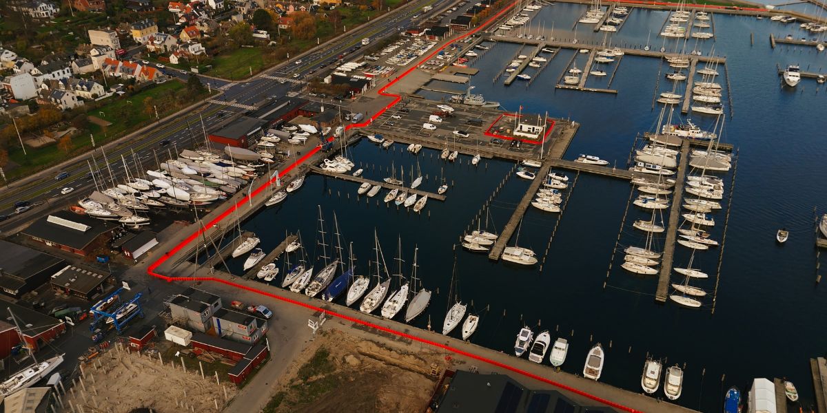 Sideview of the EasyWall temporary water barriers